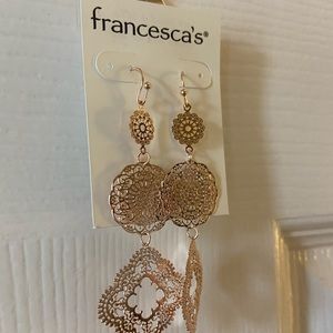 NWT Francesca’s Rose Gold Dangle Earrings